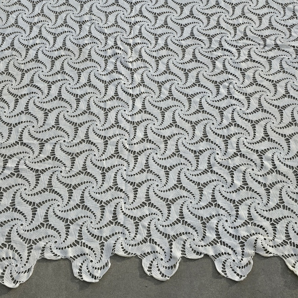 VTG Handmade Crochet Lace Bedspread Spiral Pinwheel Cottagecore 76x86 Full Queen - Picture 6 of 16
